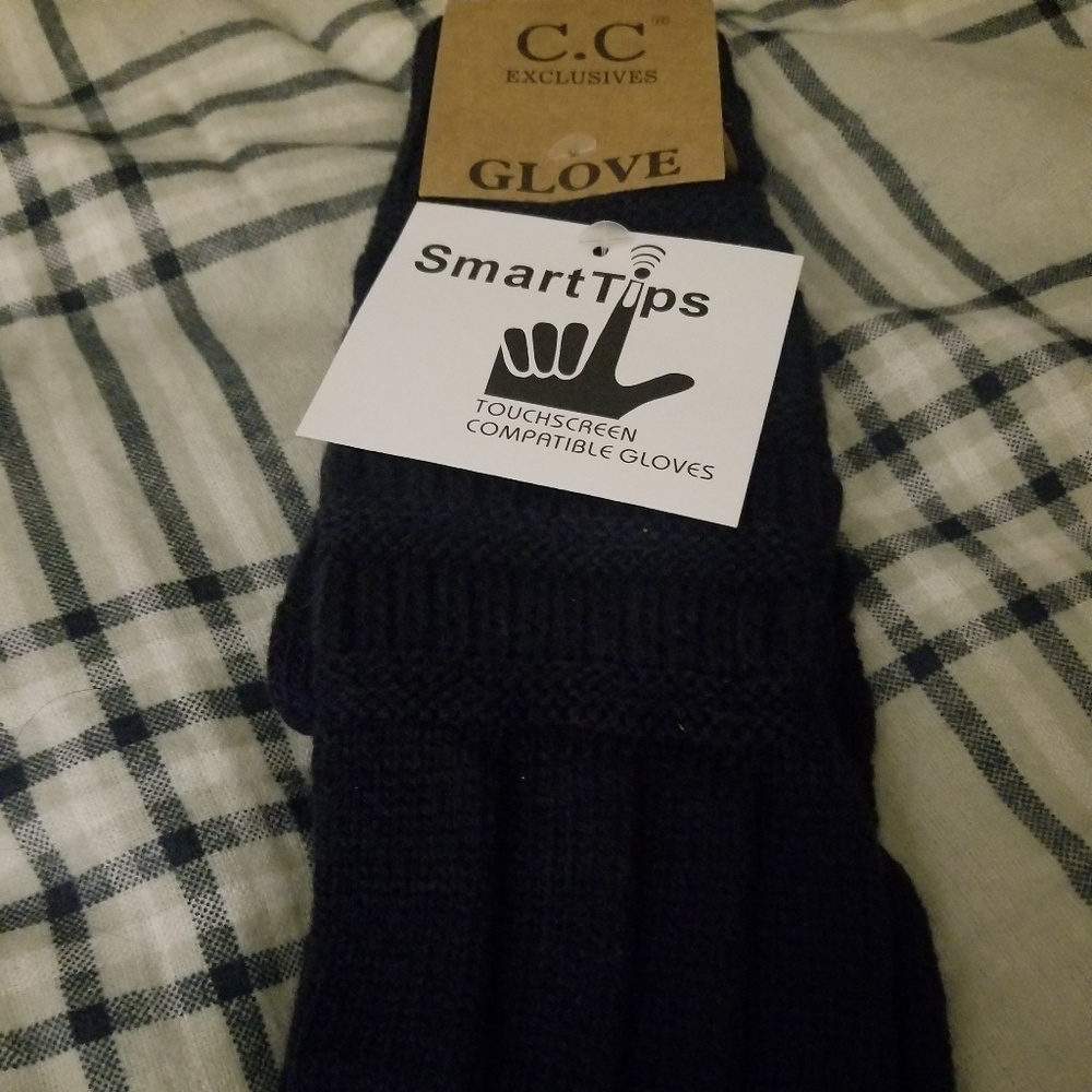 NWT C.C ladies gloves